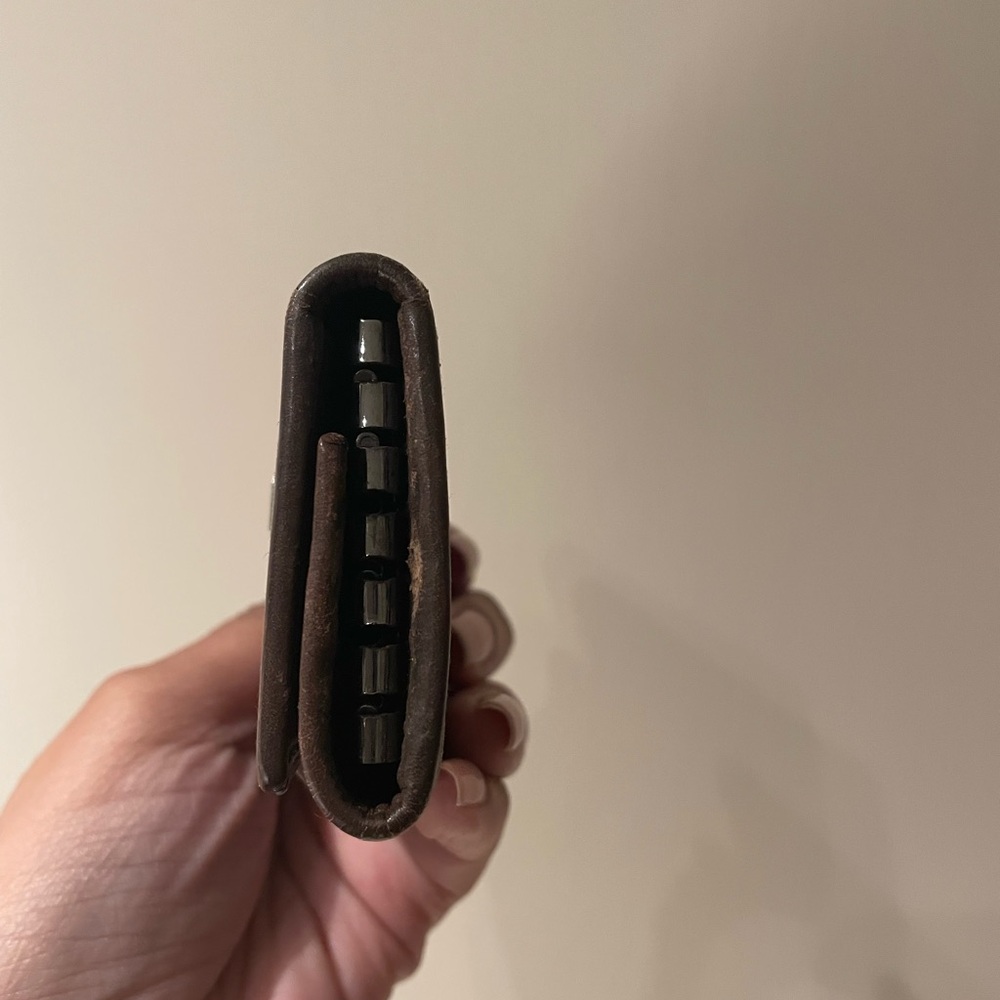 Gucci Brown Monogram Wallet - Picture 2 of 5